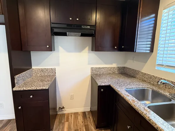 1326 E 50th St, Los Angeles, CA 90011