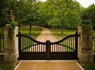 1120 Lamington Rd, Bedminster, NJ 07921