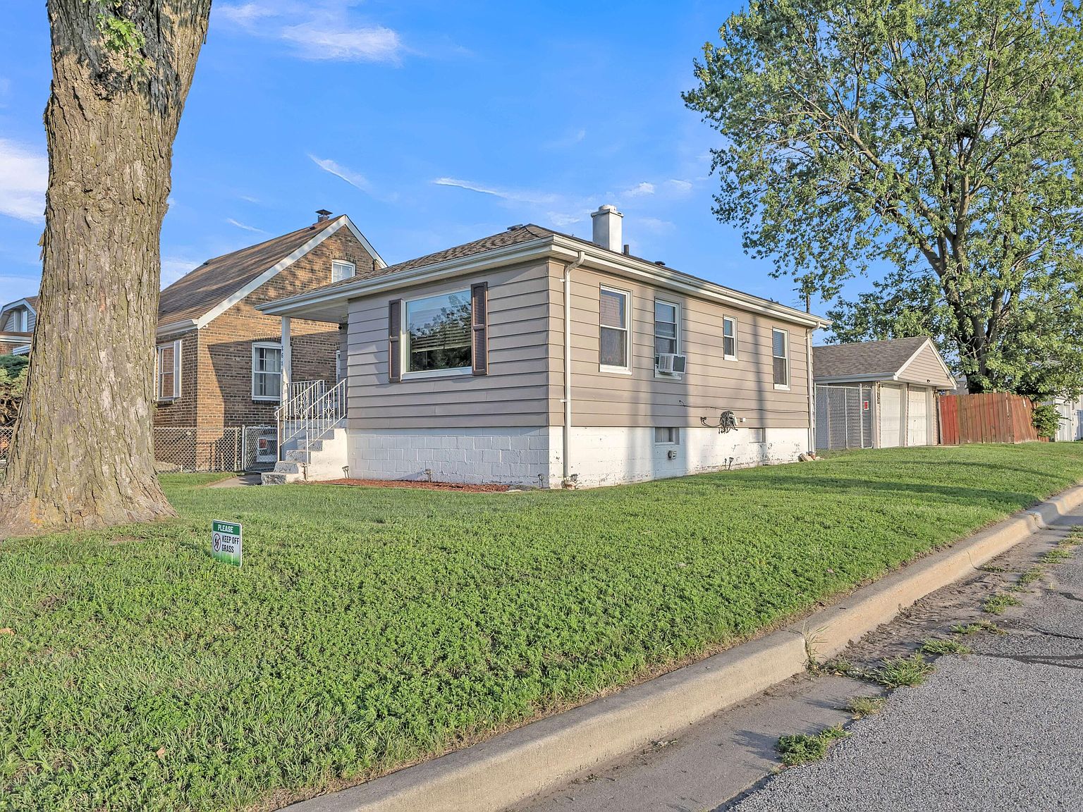 2618 163rd Pl, Hammond, IN 46323 | Zillow