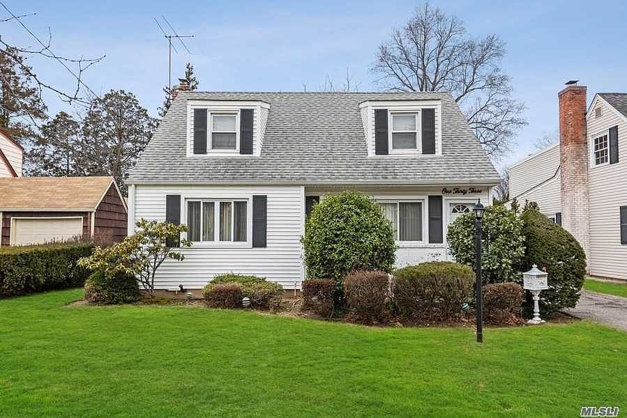 1st image of 133 Ash St