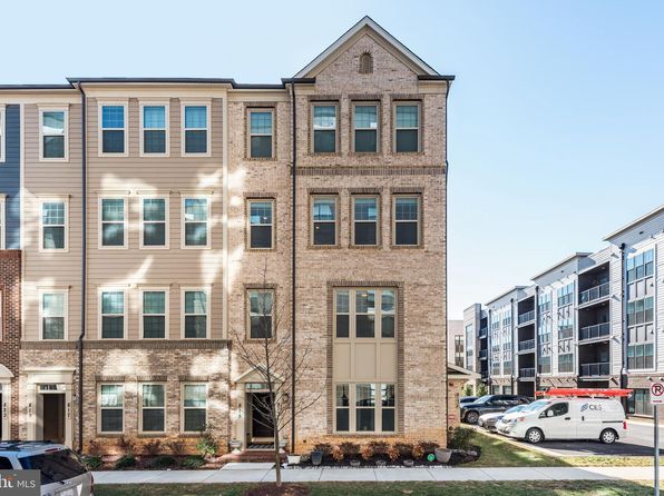 813 Rockwell Ave #813