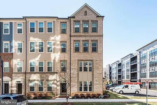 813 Rockwell Ave #813 Photo 1