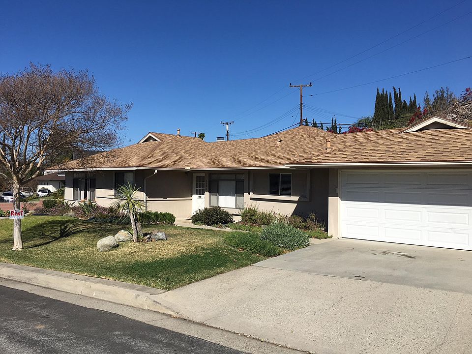2 car garage 