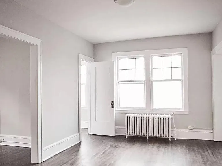 2901 James Ave S — Photo 12