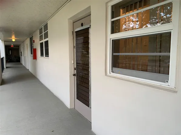 9460 Poinciana Place #203, Davie, FL 33324