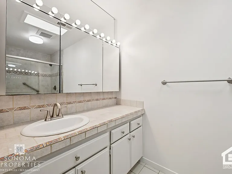 424 La Quinta Ln — Photo 29