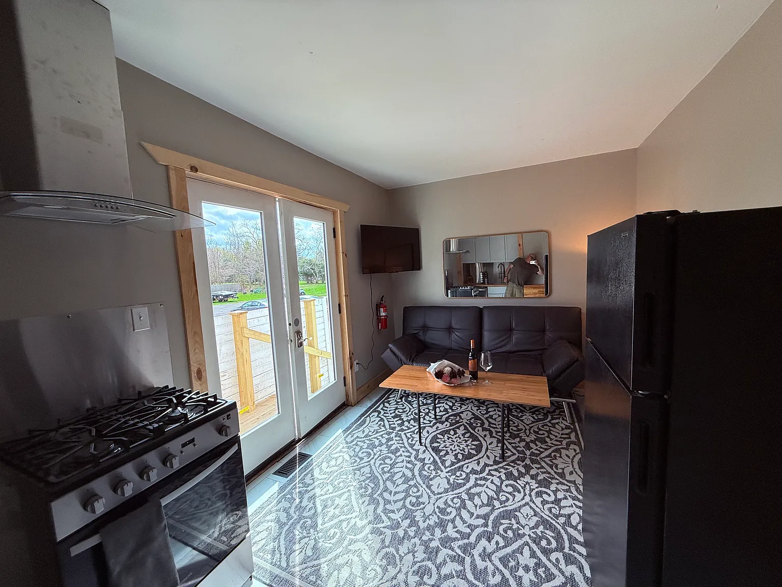 1 bed, $1,300 — Photo 3