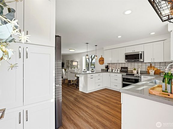 4th image of 7027 210th Street SW #D