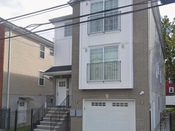 36 Abbotsford Ave #2, Newark, NJ 07106