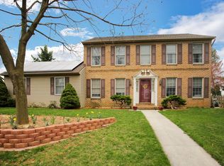 6121 Charing Cros, Mechanicsburg, PA