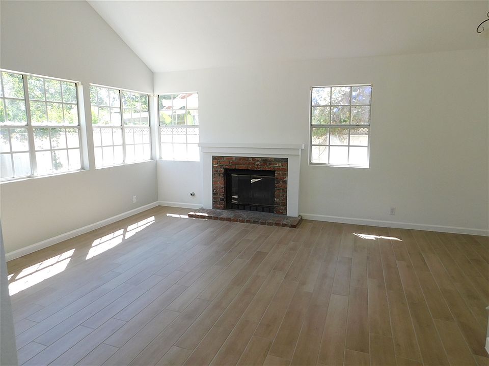 1st image of 24590 Leafwood Dr