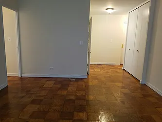 Rented by Manhattan Apartment Organization