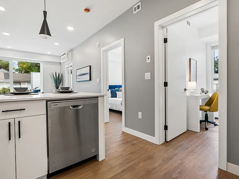 10024 142nd St NW — Photo 9