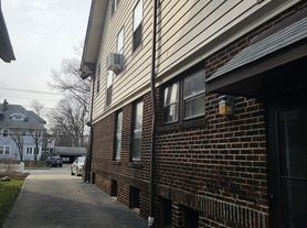 2129 Coventry Rd, Cleveland, OH