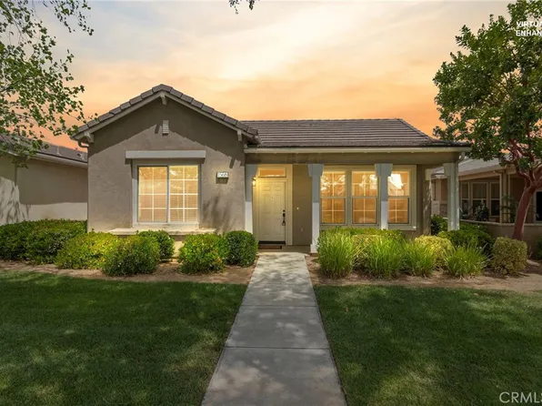 1568 Four Seasons Cir, Beaumont, CA 92223