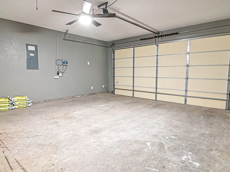 6612 Colony Rd — Photo 22