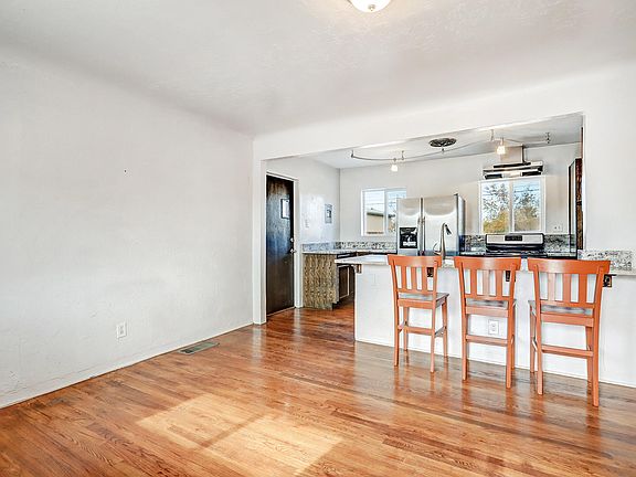 4th image of 519 Gene Ave NW