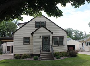 2002 Strong Ave, La Crosse, WI 54601