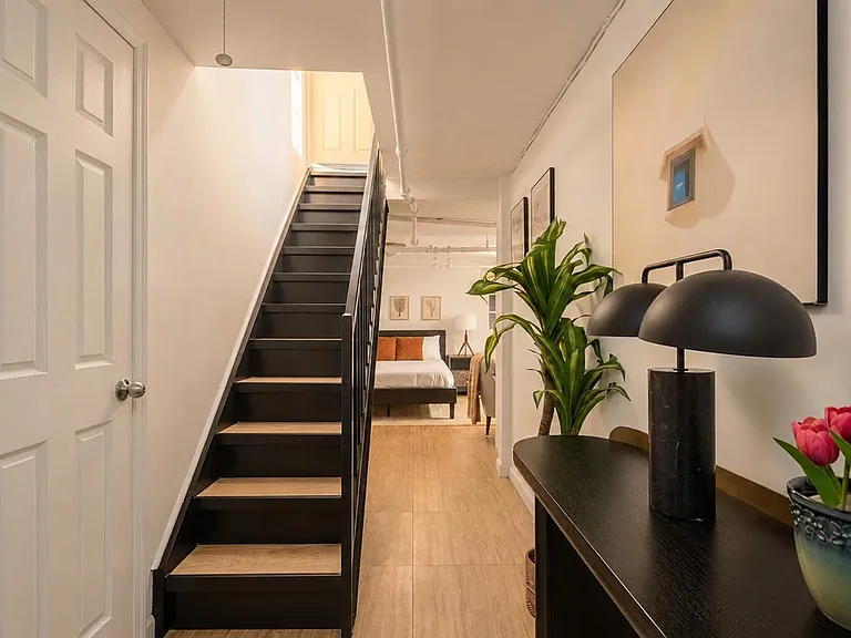 173 N 7th St #1BD — Photo 5