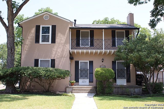 1st image of 2207 W Mistletoe Ave