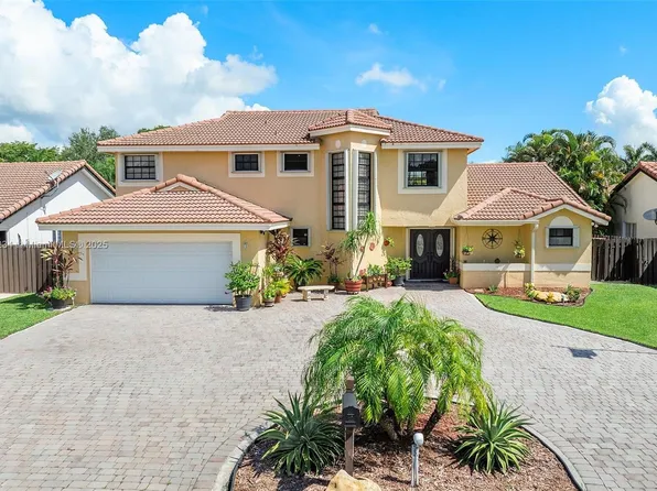 15613 SW 55th Ter, Miami, FL 33185