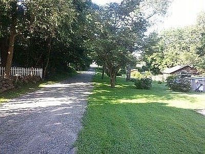 1.7 acres of privacy 