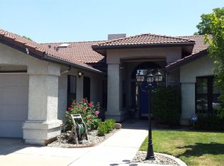 355 Evergreen Ave, Clovis, CA 93611