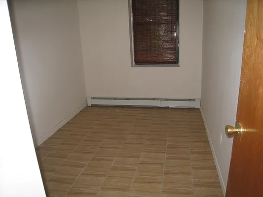 Rented by Alexiou Realty | media 12