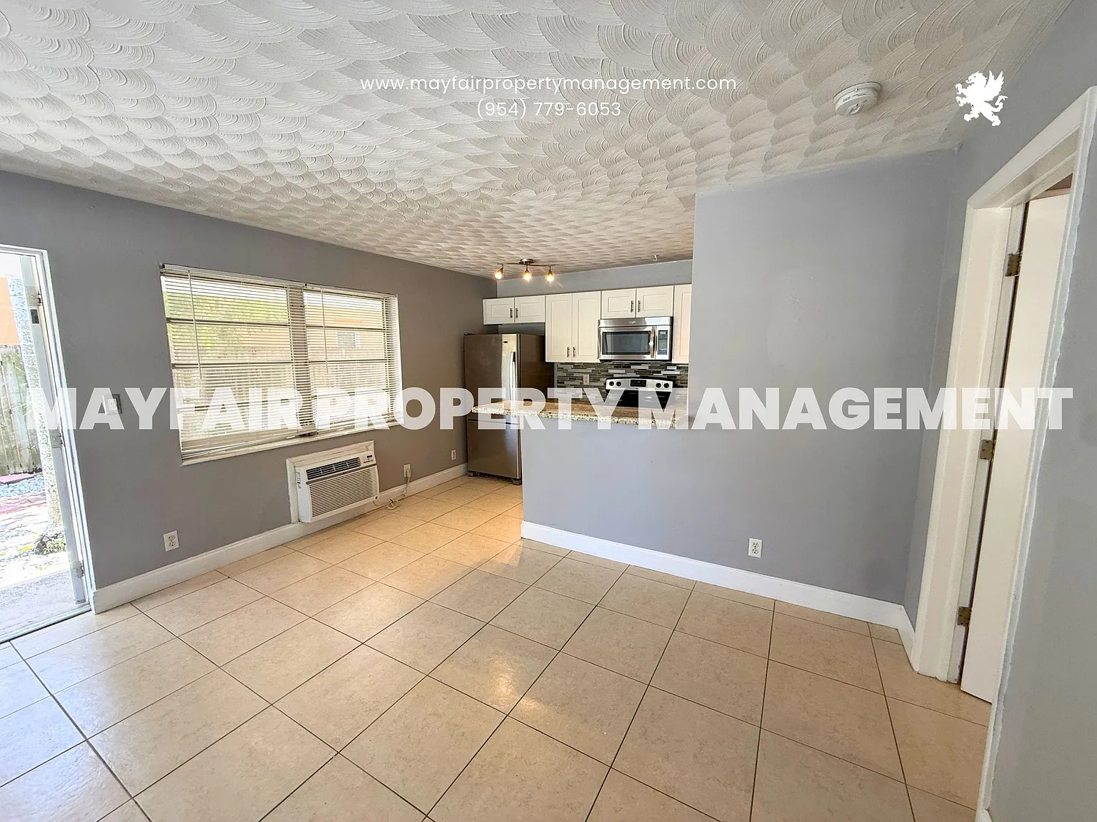 629 NE 15th Ave — Photo 3
