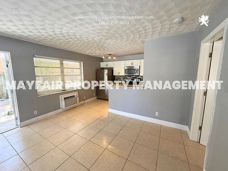 629 NE 15th Ave #1 — Photo 3