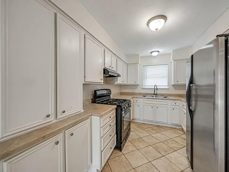 3702 Malone Dr — Photo 12