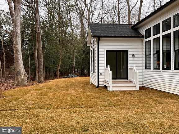 5th image of 12 Aspenwood Dr