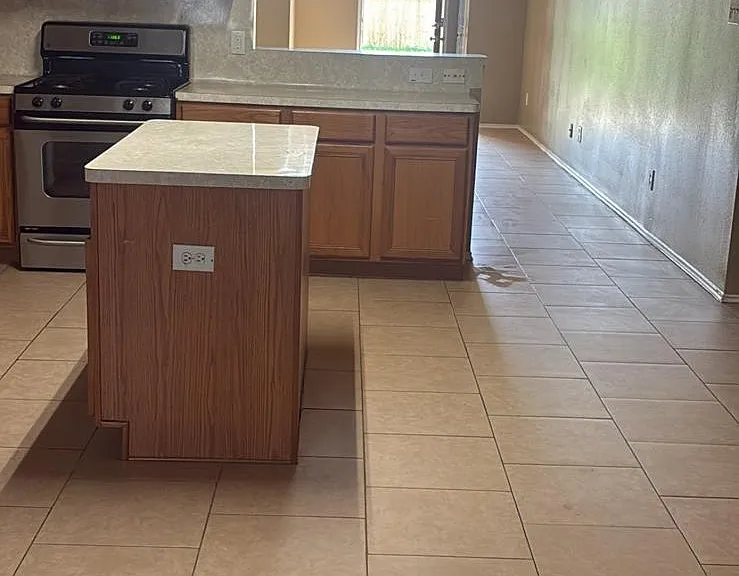 8910 Tarpon Springs Ln — Photo 3