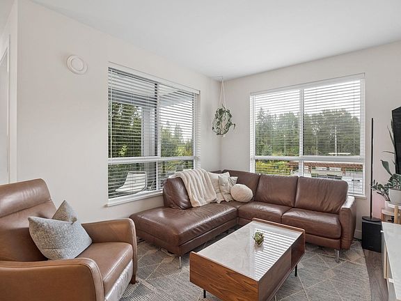 3rd image of 20356 72b Ave #217
