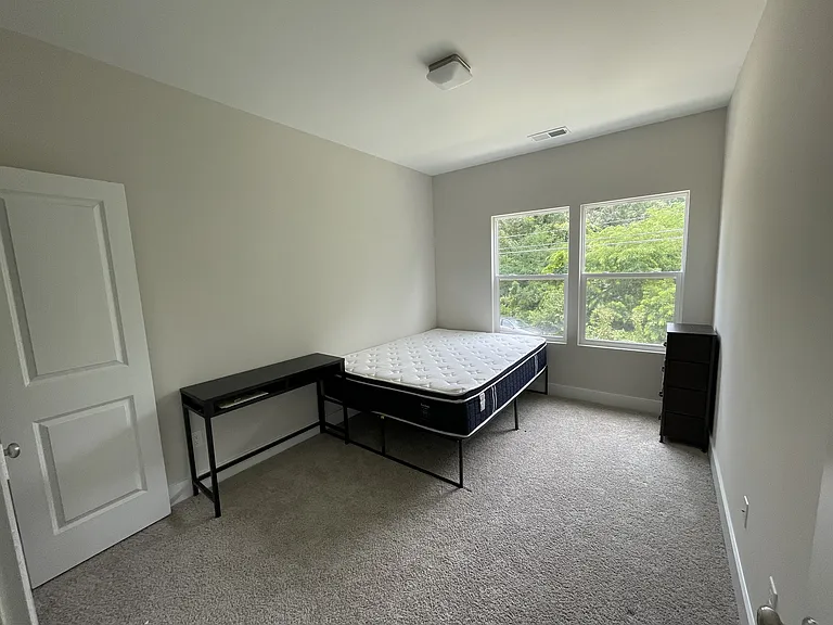 106 N Benjamine St — Photo 13