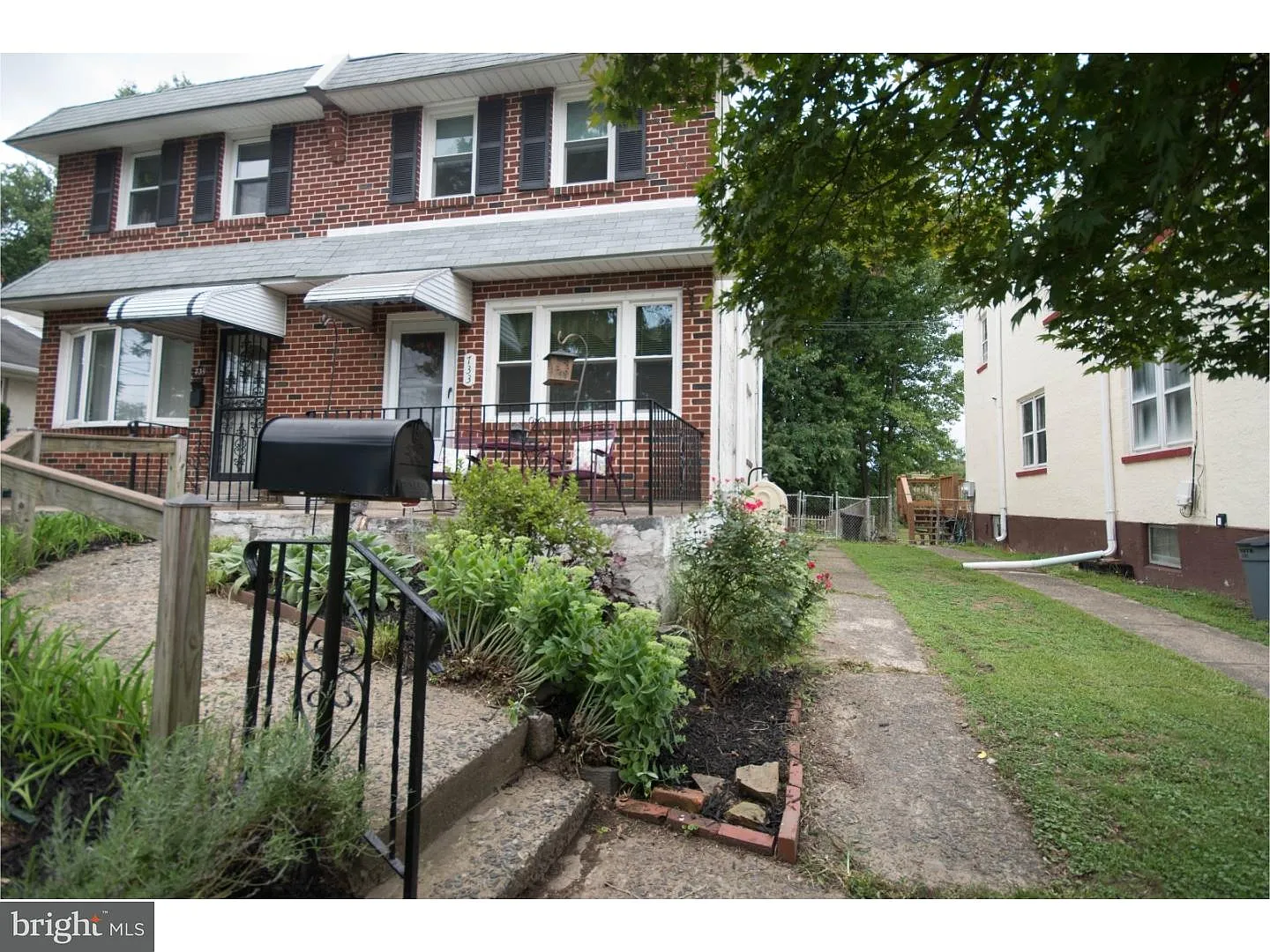 733 Jansen Ave photo 1