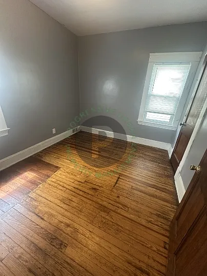 9611 Larnder Ave — Photo 14