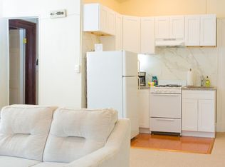 170 Marlborough St APT 3R, Boston, MA 02116
