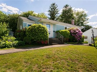 129 Belleview Ave, Tiverton, RI 02878