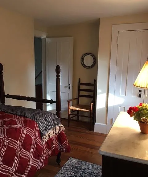 10 Woods Ln — Photo 17