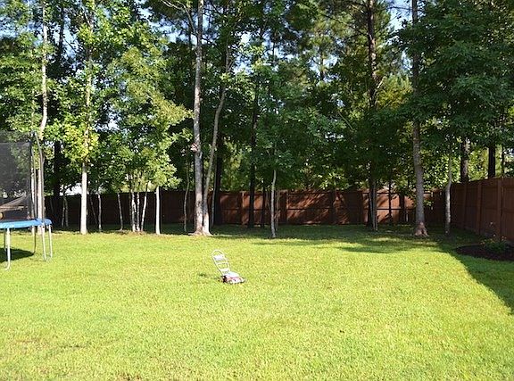 4th image of 111 Sparkling Brook Way