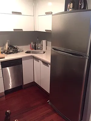 Rented by P Management | media 23