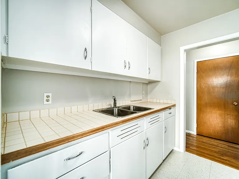 6411 South St — Photo 25