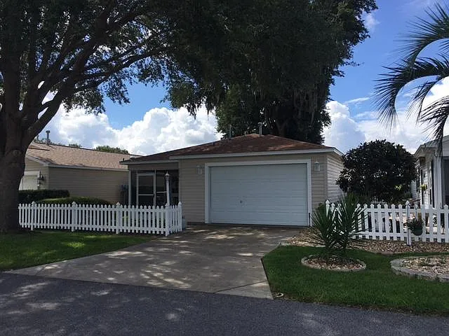 Front of home noon hour shade
