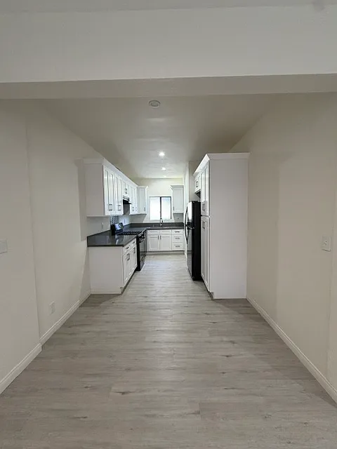 1 bed, 550 sqft, $2,100 — Photo 2