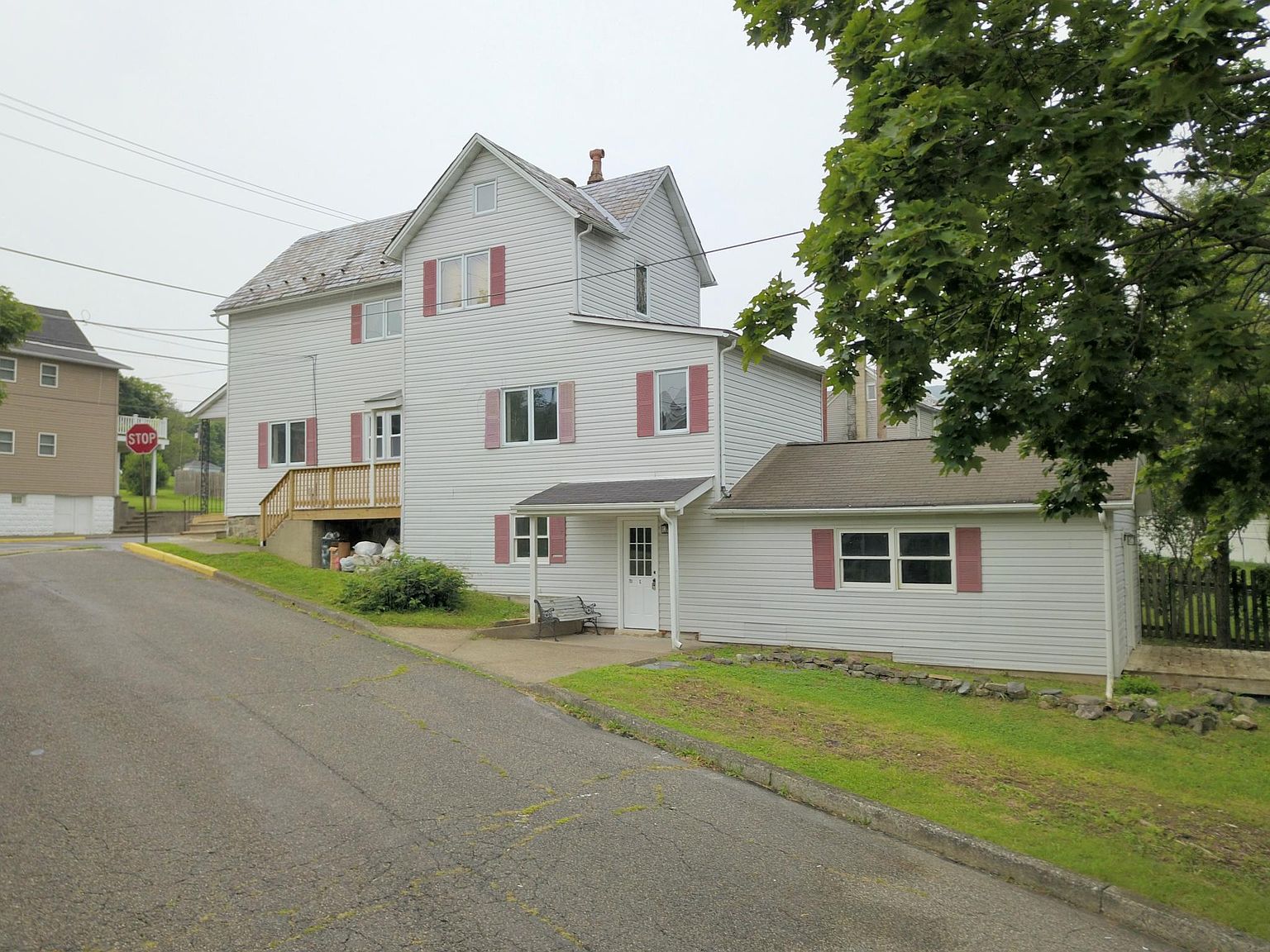 701 Garibaldi Ave C, Bangor, PA 18013 Zillow