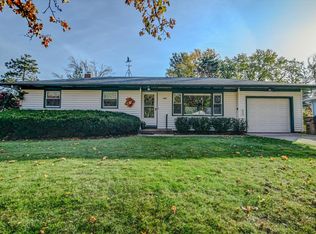 429 Mineau Pkwy, Madison, WI 53711