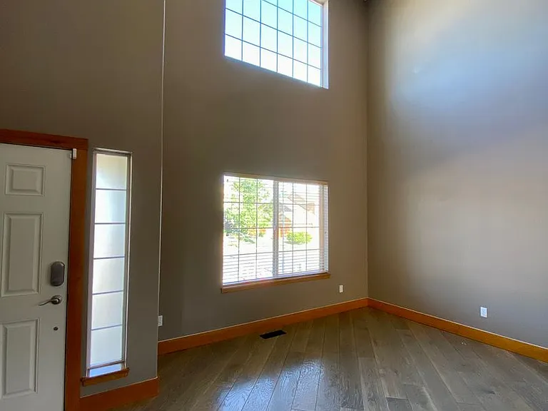4549 Desert Varnish Dr — Photo 2