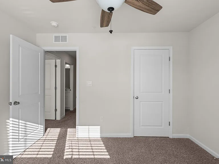 1801 Rankokus Dr — Photo 34