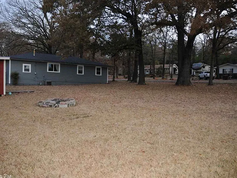 1412 Forrest Dr — Photo 3